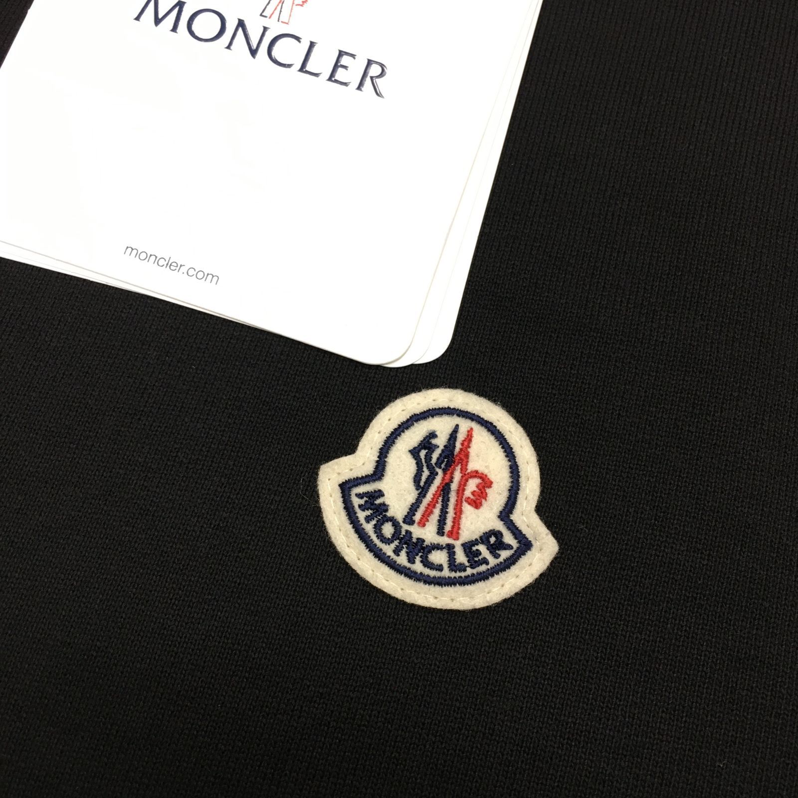 新品 MONCLER ロゴワッペン スウェットシャツ トレーナー モンクレール ブラック