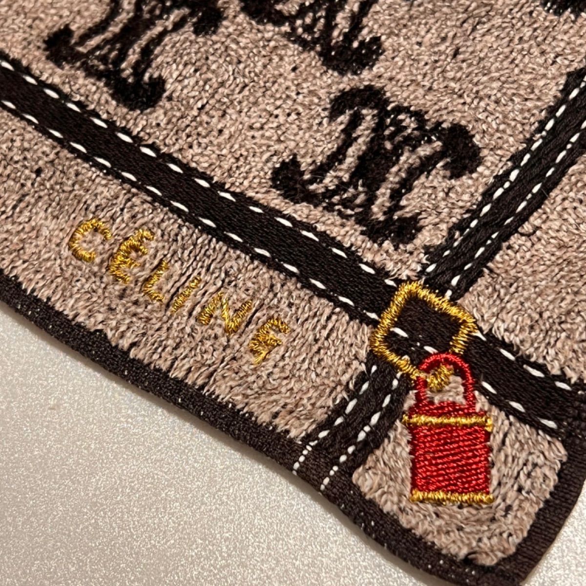 CELINE セリーヌ タオルハンカチ USED ブラウン 刺繍 茶 - メルカリ