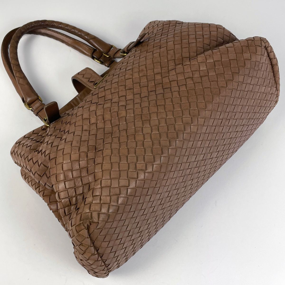 ボッテガヴェネタ BOTTEGAVENETA イントレチャート ローマ