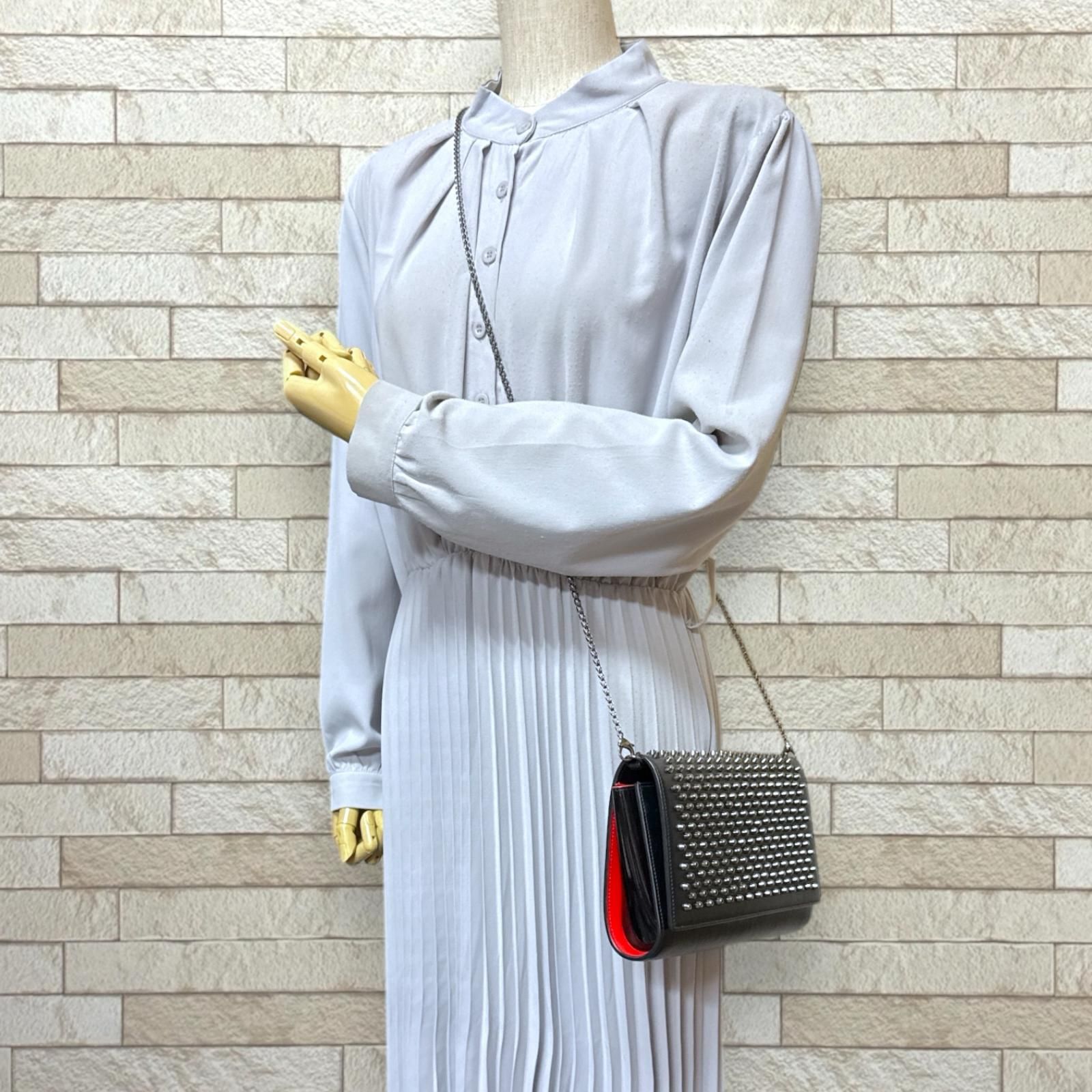 クリスチャンルブタン パロマクラッチ スタッズ ショルダーバッグ