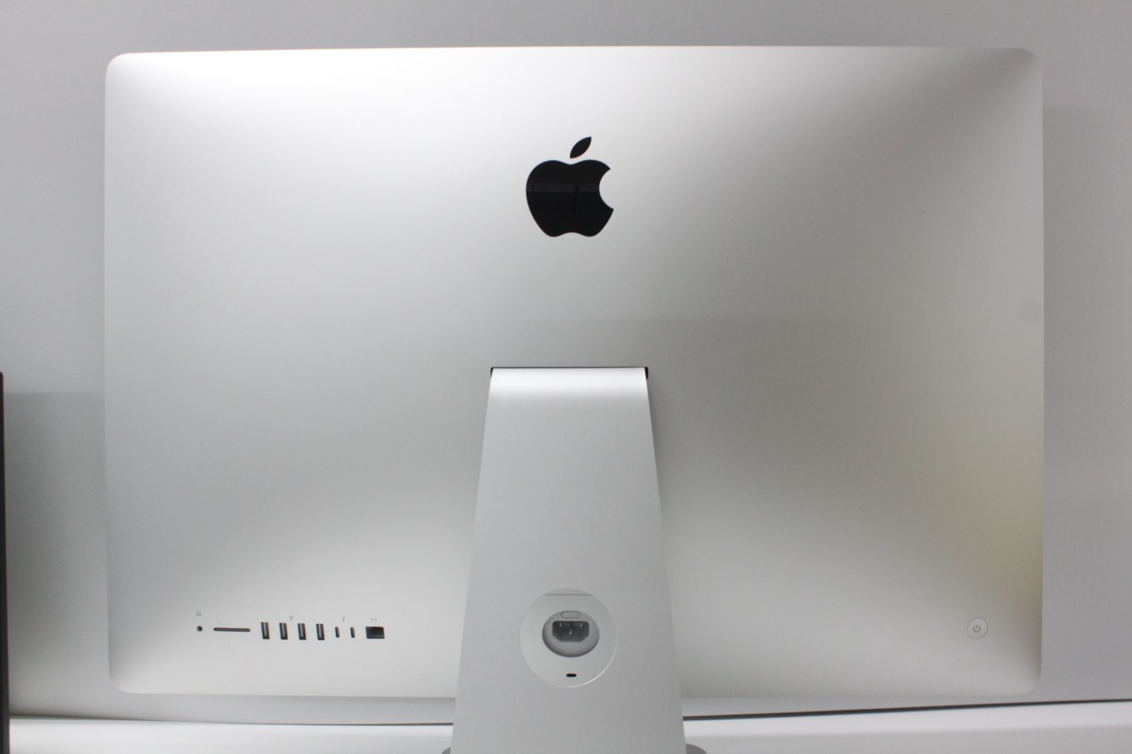 iMac（Retina 5K,27インチ,2019）1.03TB/32GB〈MRQY2J/A〉④ - メルカリ