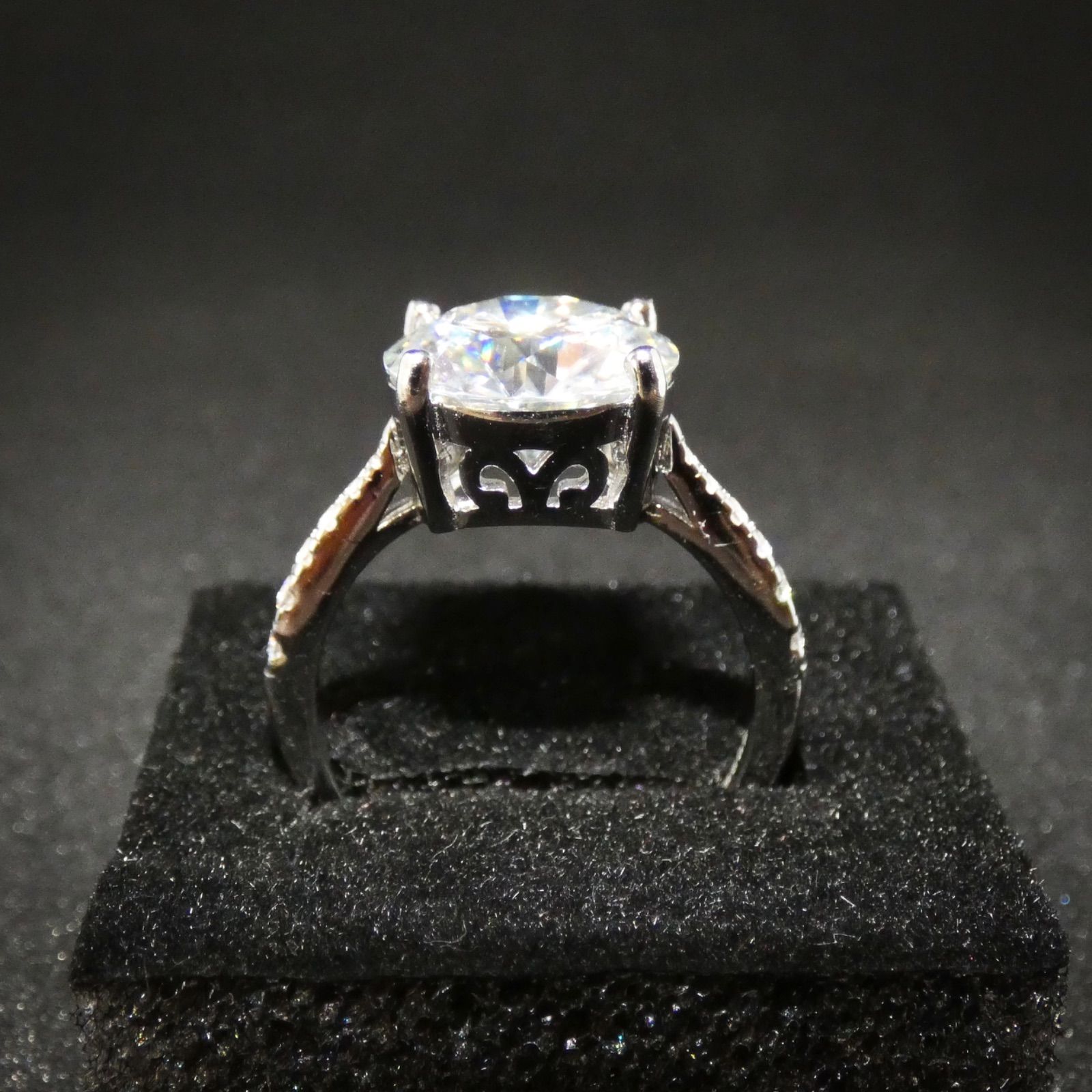 MR18／ 14号 5ct 5カラット 11㎜ モアサナイト リング 925-