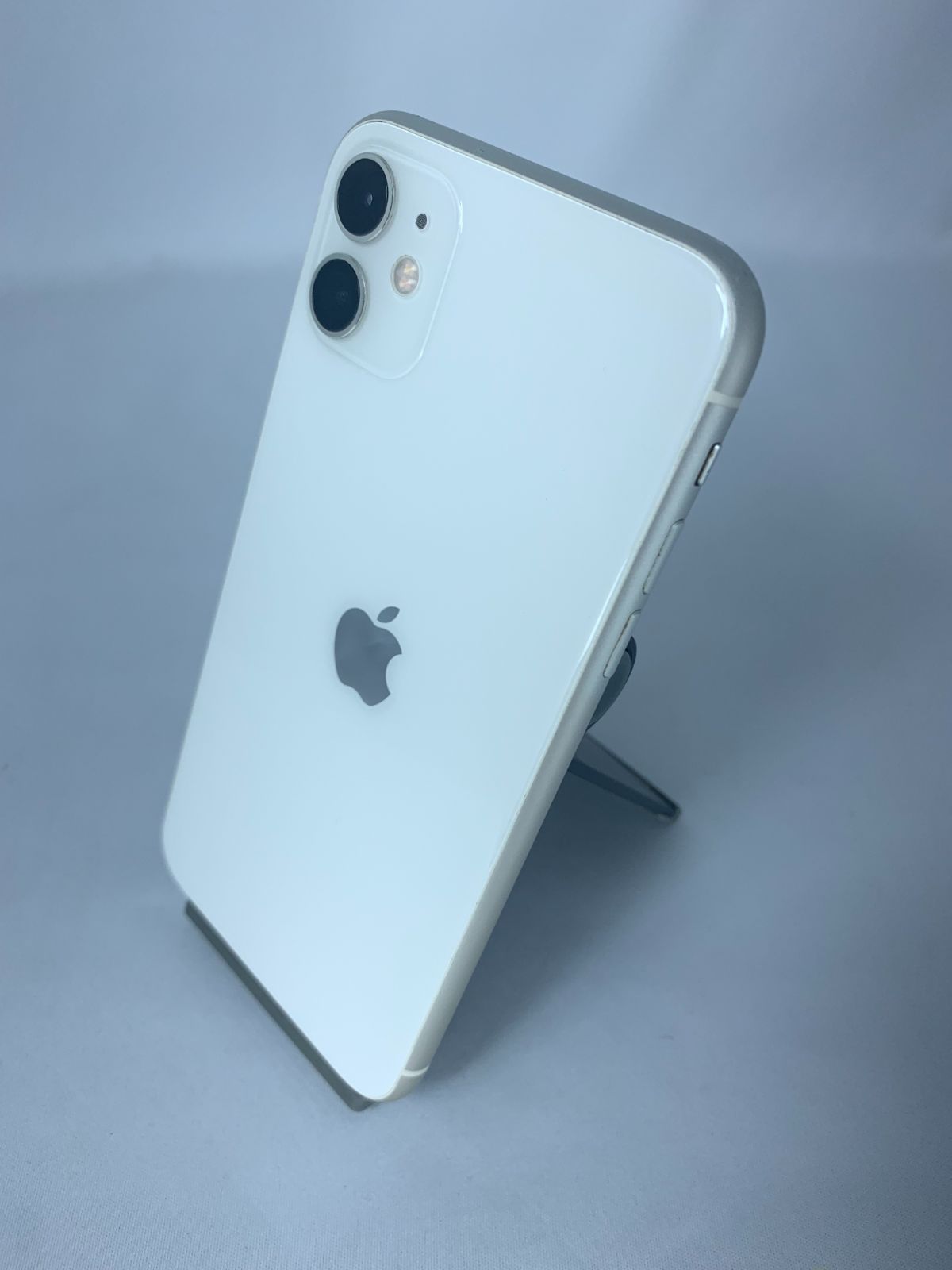 中古・バッテリー劣化・フレームキズ有】iPhone 11 128GB 中古・バッテリー劣化・フレームキズ有】iPhone 11 128GB