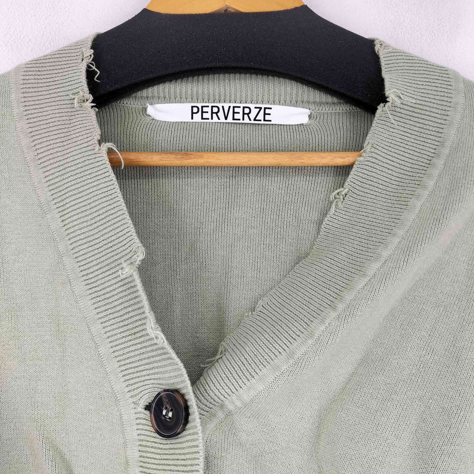 PERVERZE(パーバーズ) Crash Short Knit Cardigan レディース FREE  中古 古着 0747 中古・古着通販】PERVERZE (パーバーズ) Crash Short Knit