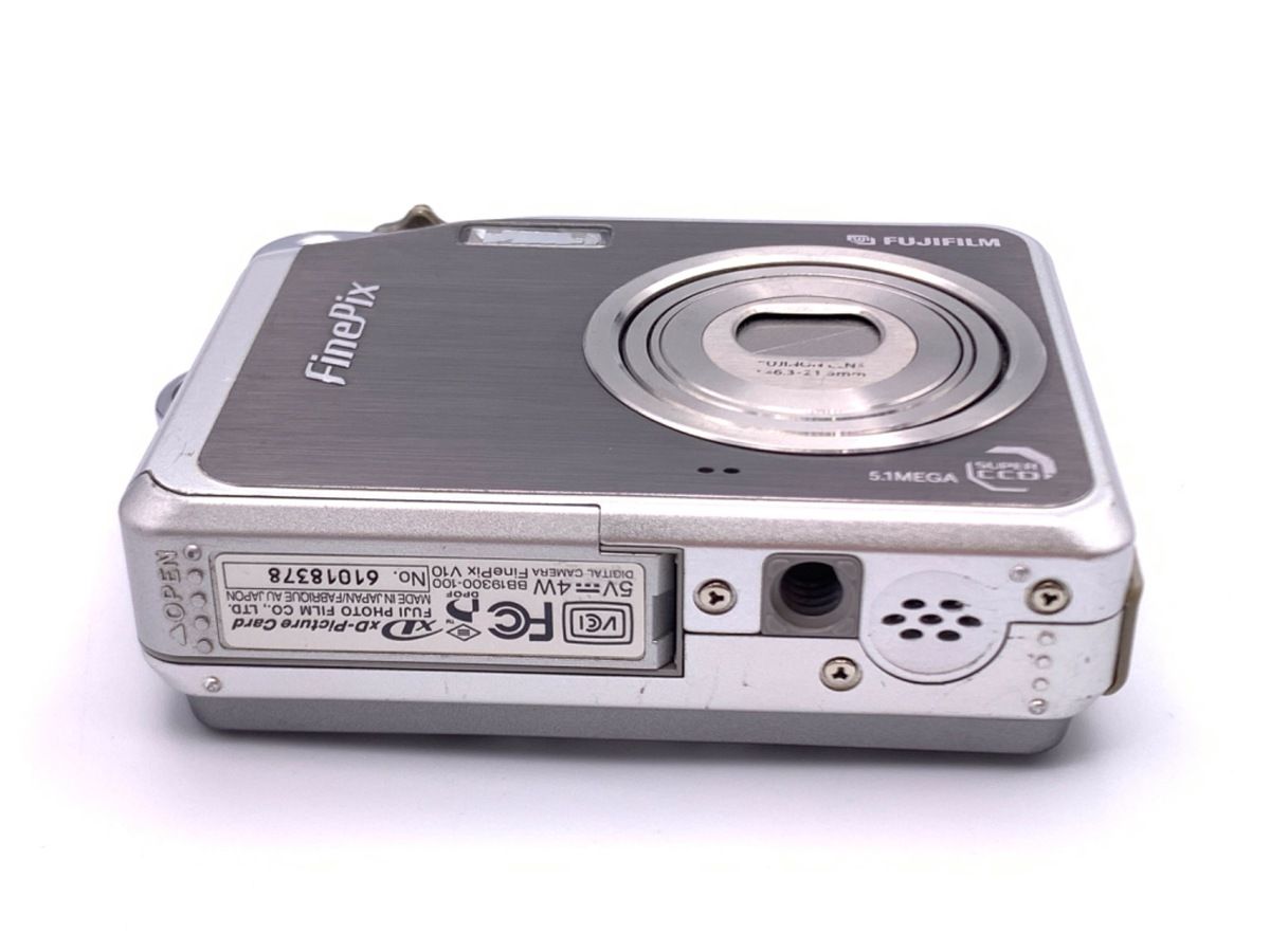 中古】 【並品】 フジフイルム FinePix V10 シルバー - メルカリ