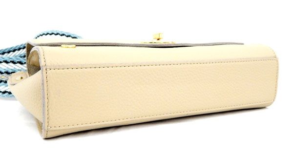 A.D.M.J レザーショルダーバッグ ターンロック 牛革