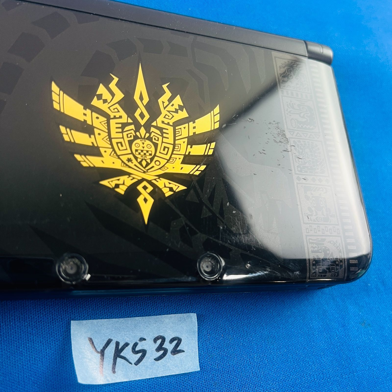 ◇YK532【限定デザイン】Nintendo 3DSLL モンスターハンター4