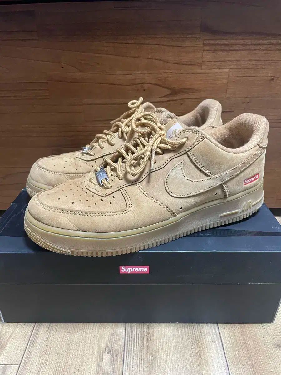 【雷市場（ポンジャン）商品韓国直送】 NIKE(ナイキ) Supreme(シュプリーム) エア フォース 1 ブラウン エアフォース 270mm