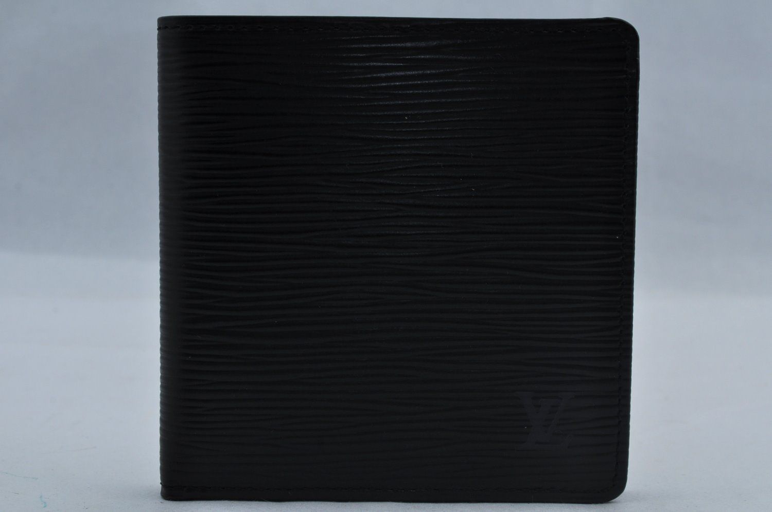 LOUIS VUITTON ルイヴィトン エピ ポルト ビエ カルト クレディ モネ