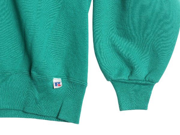 トップス シンプル