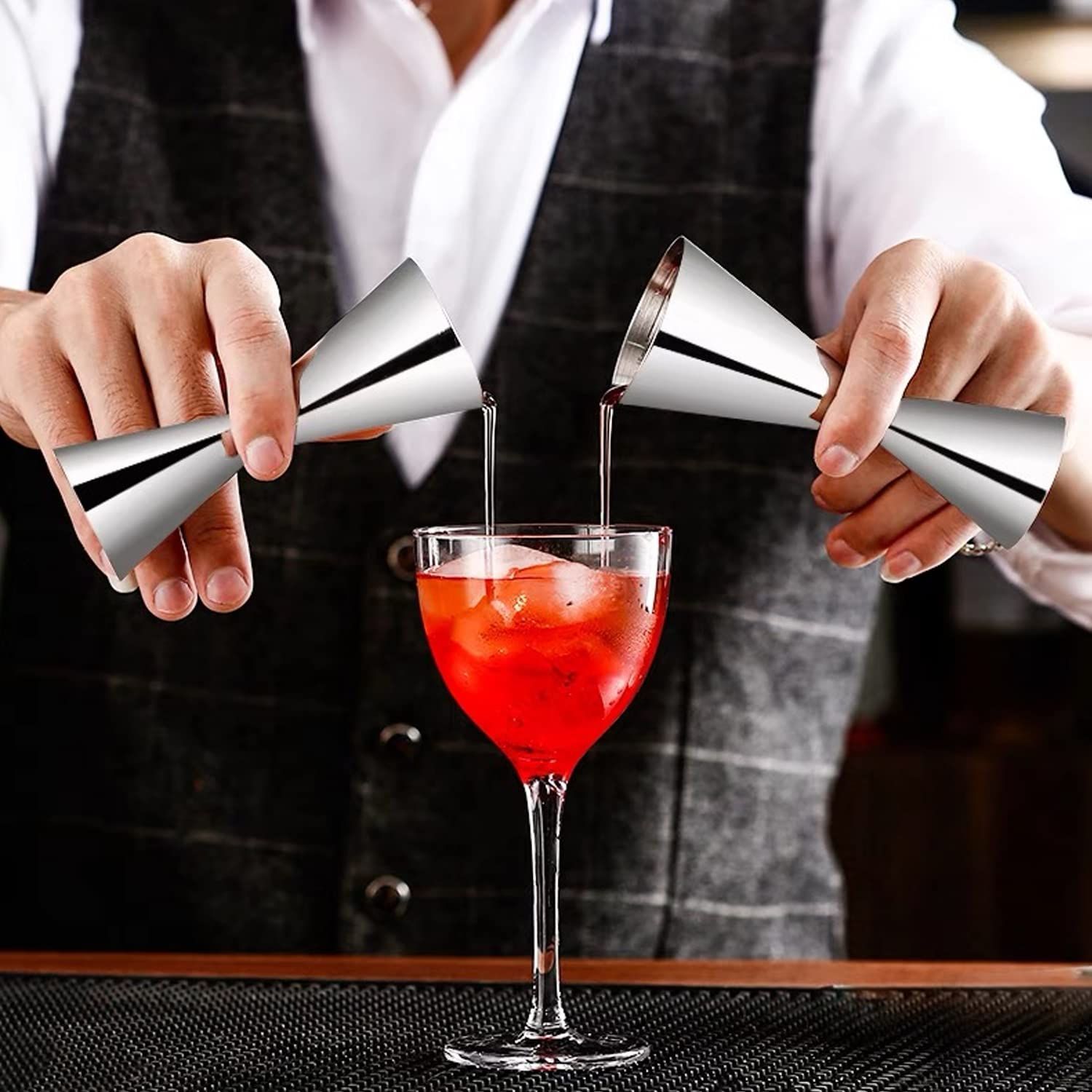 数量 ウイスキー カクテル カクテル 計量カップ メジャーカップ メジャーカップ ダブルヘッド ジガーカップ 一体型 メジャー ステンレス鋼 目盛り付き シルバー 30 45ml 30 45ml WOMLEX