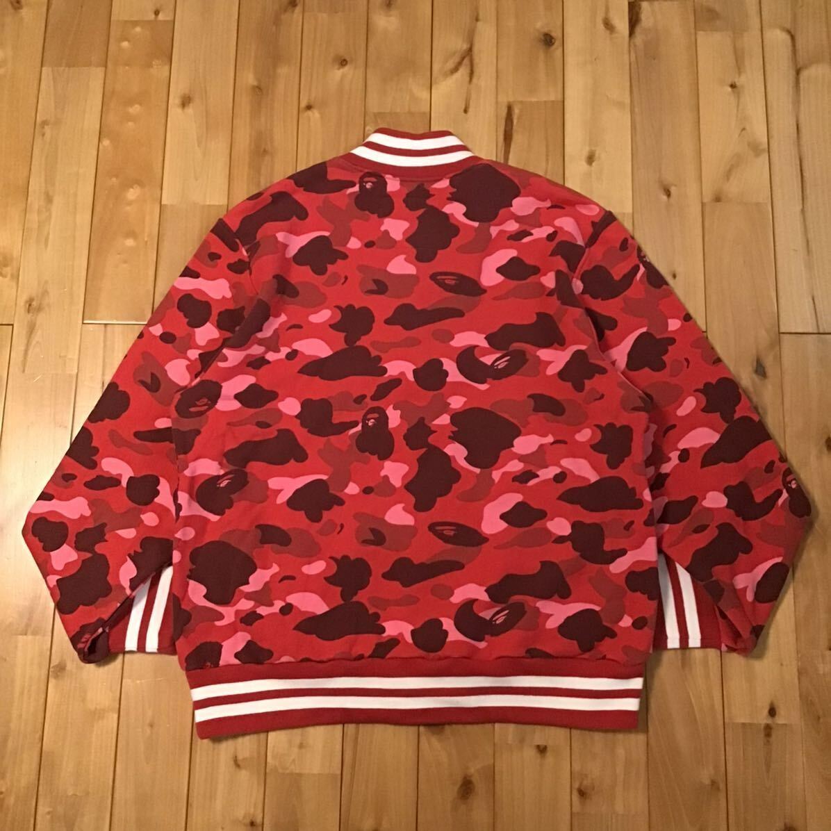 Pharrell camo スウェット スタジャン Lサイズ a bathing ape BAPE sweat varsity jacket red  camo エイプ ベイプ bomber NIGO 迷彩