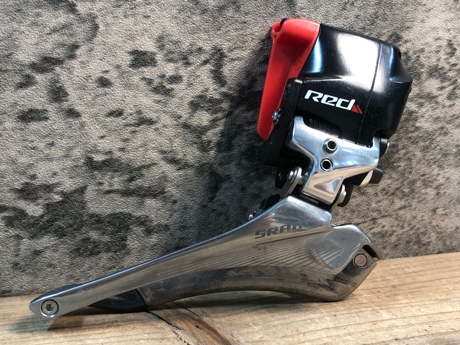 JA132 スラム SRAM Red eTap フロントディレイラー 直付 電動