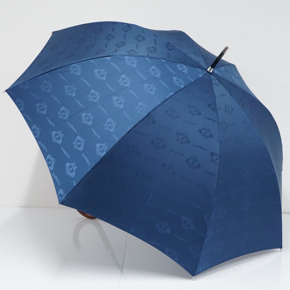 紳士傘 Orobianco オロビアンコ ブランド 総柄 コロナロゴ 木製手元 ブルー 65cm S3283