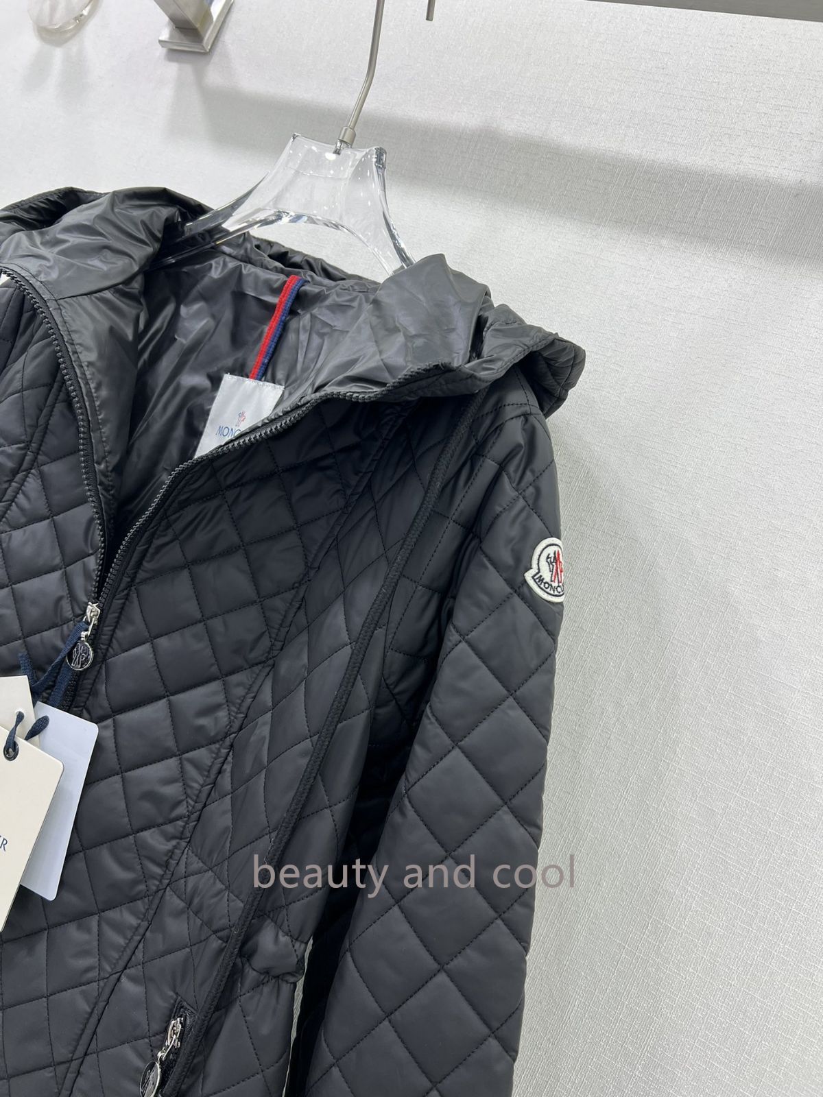 高品質大人気 モンクレール Moncler 秋冬の新作菱グリップ綿連帽コート