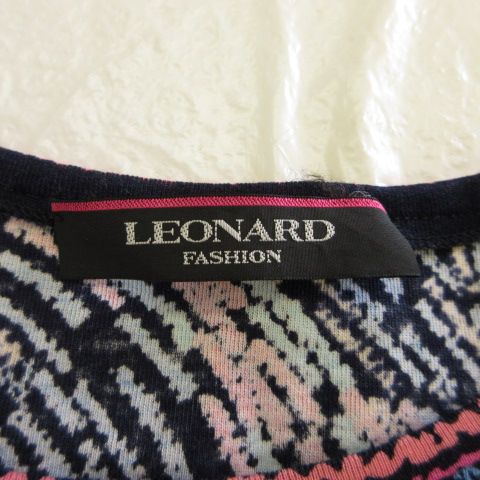 レオナール LEONARD カットソーTシャツ 半袖 総柄 紺 40 *T479 レディース レオナール LEONARD カットソーTシャツ 半袖 総柄 紺 40 *T479