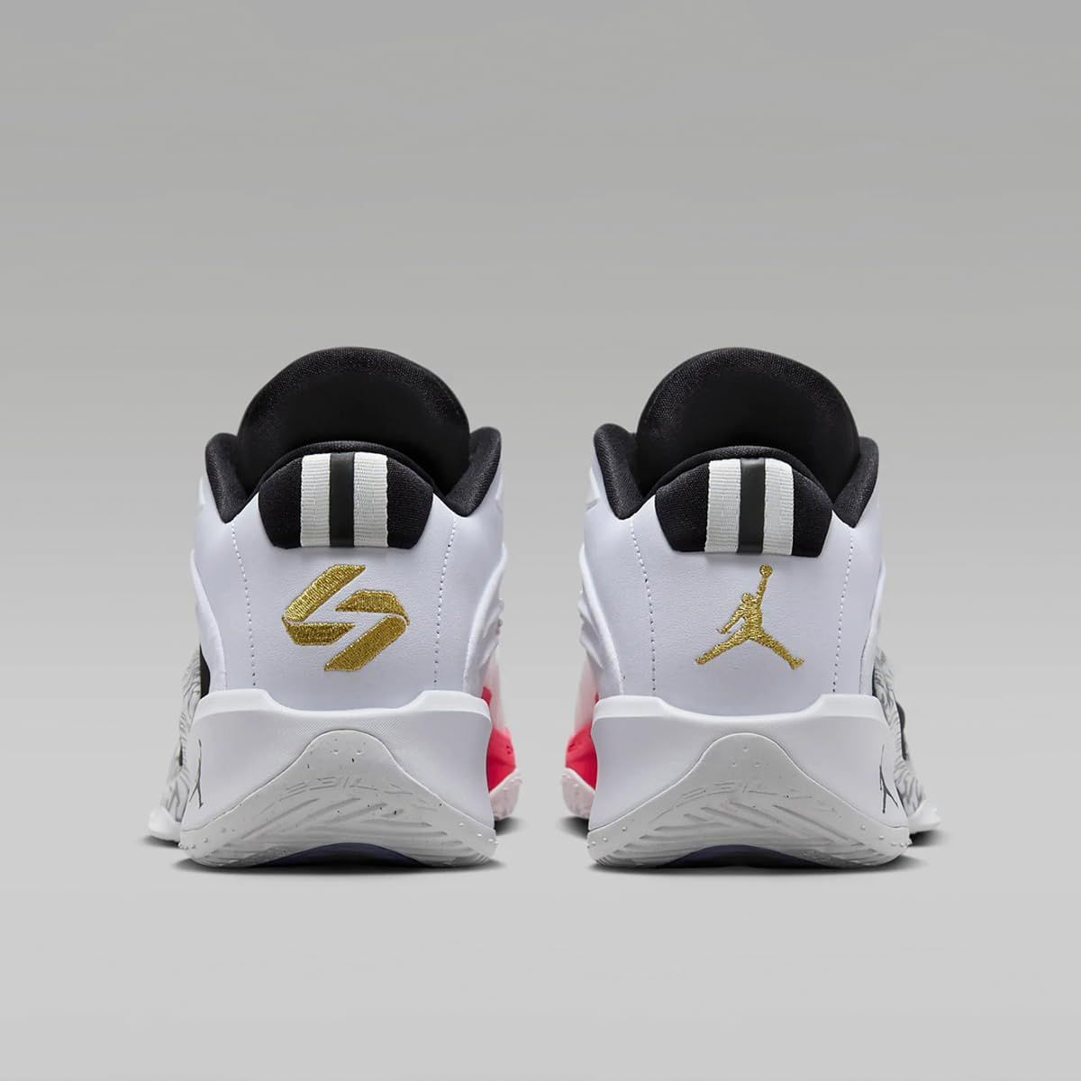 ブラック レッドオービット