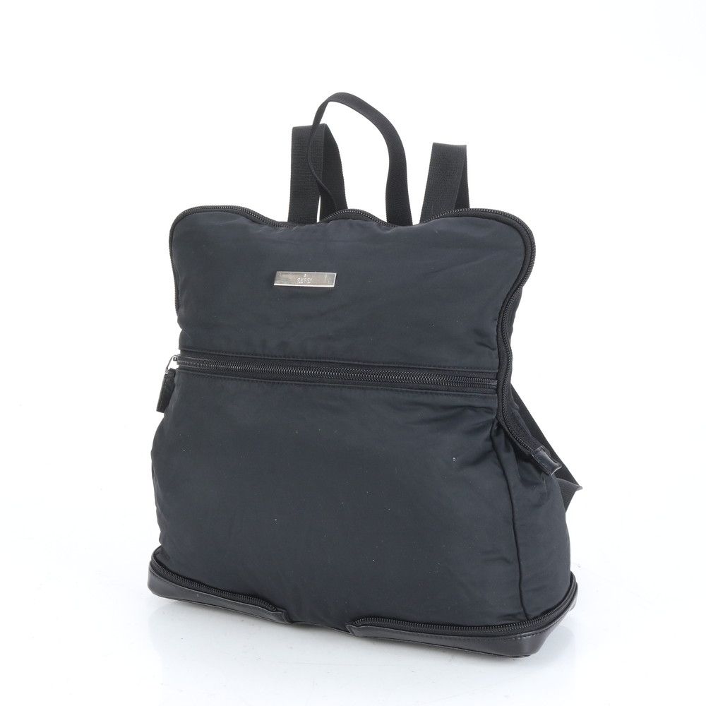 【新品未使用✨シール付き】グッチ　リュック　ナイロン　レザー　人気　希少　黒　稀 Amazon.co.jp: [グッチ] リュック レディース ナイロン×レザー