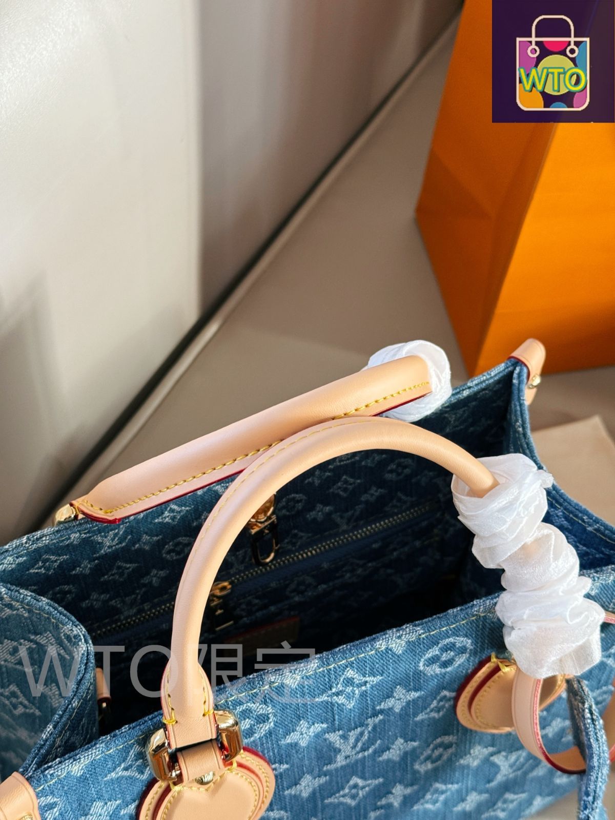 デニム素材で優雅さを演出-WTO輸入1