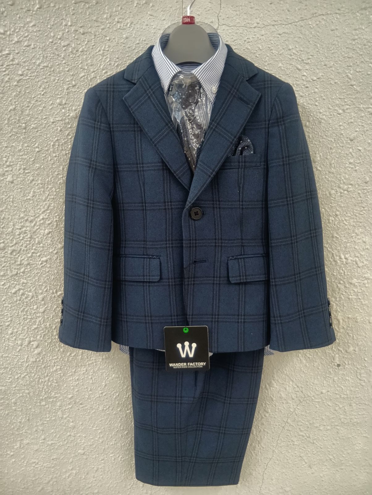 七五三 お宮参り用 ♥ 展示品 訳アリ品 110㎝セットスーツ 男の子用 チェック柄のスーツ ハーフパンツ
