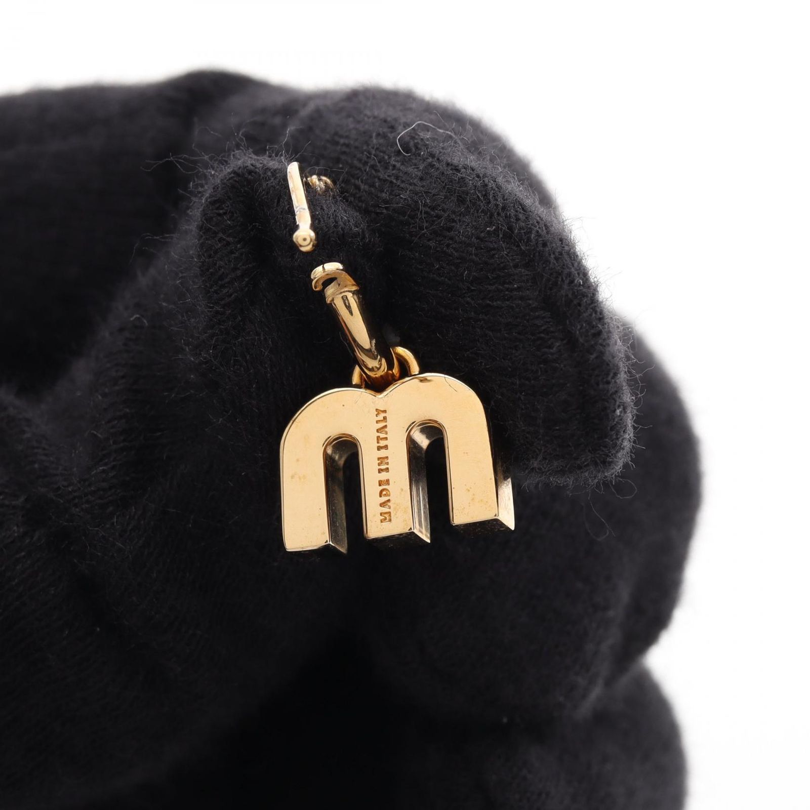 MIU MIU エナメルメタルピアス MiuMiu】ミュウミュウ ロゴ エナメルメタル ピアス (MiuMiu