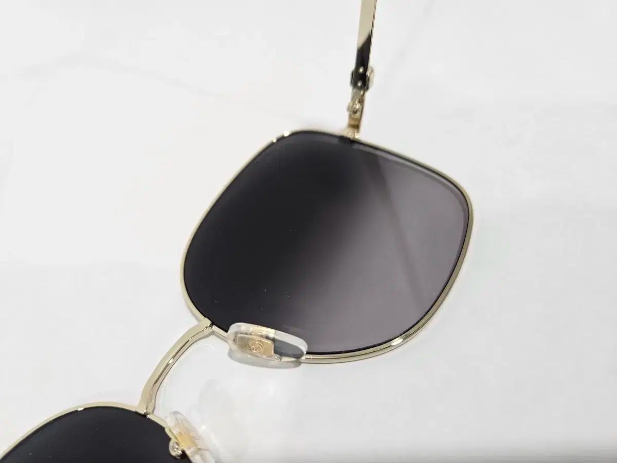 GUCCI グッチ
