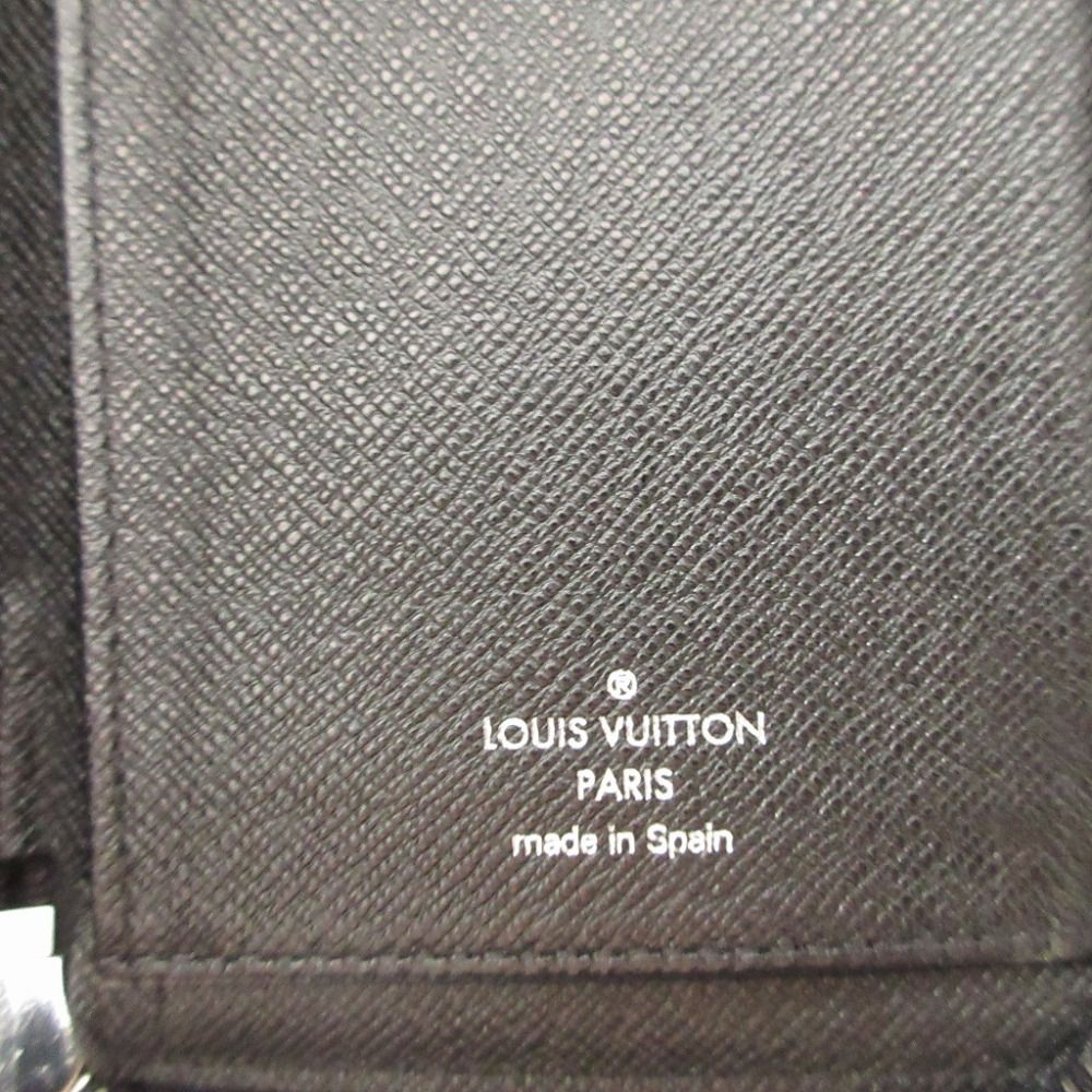 ラウンドファスナー長財布 財布