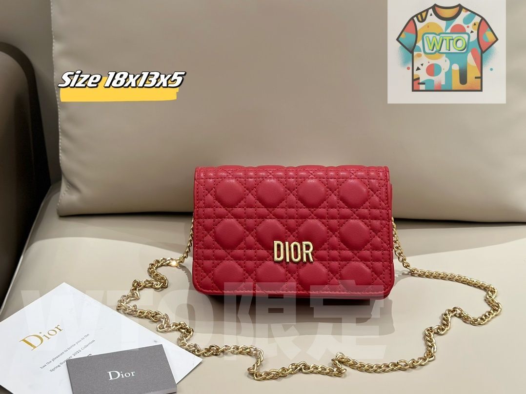 DIOR バッグや財布の魅力的なアイテム