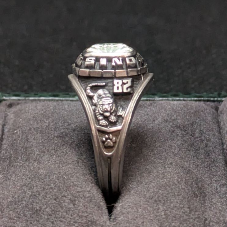 1982年 ヴィンテージ Jostens LTM ClassRingNewton 1982年 ヴィンテージ Jostens LTM Class Ring Newton Falls 緑