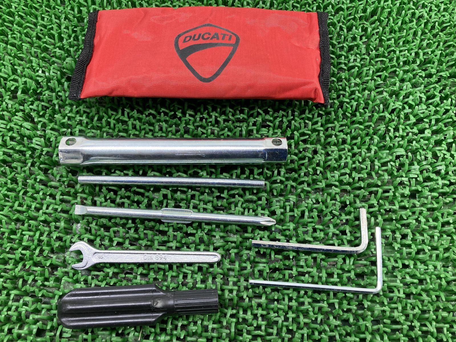ドゥカティ DUCATI 純正車載工具 1199パニガーレ(S R) panigale(S R 