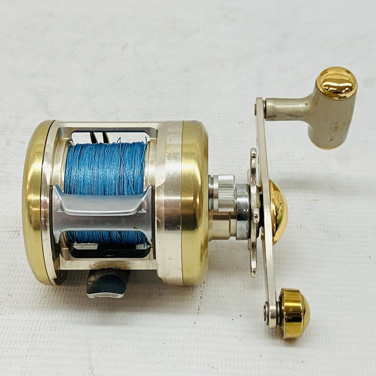 ダイワ ミリオネア CV-Z 250F(右はおまけで付けます。) Daiwa CV-Z 250F Millionaire ベイト リール 船 ミリオネア