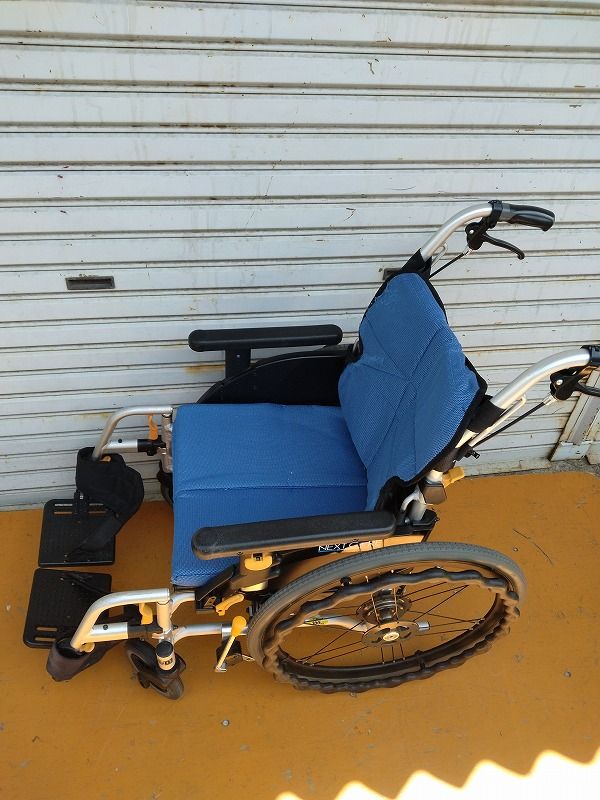 KAWAMURAリクライニング車椅子 折りたたみ式 カワムラサイクル