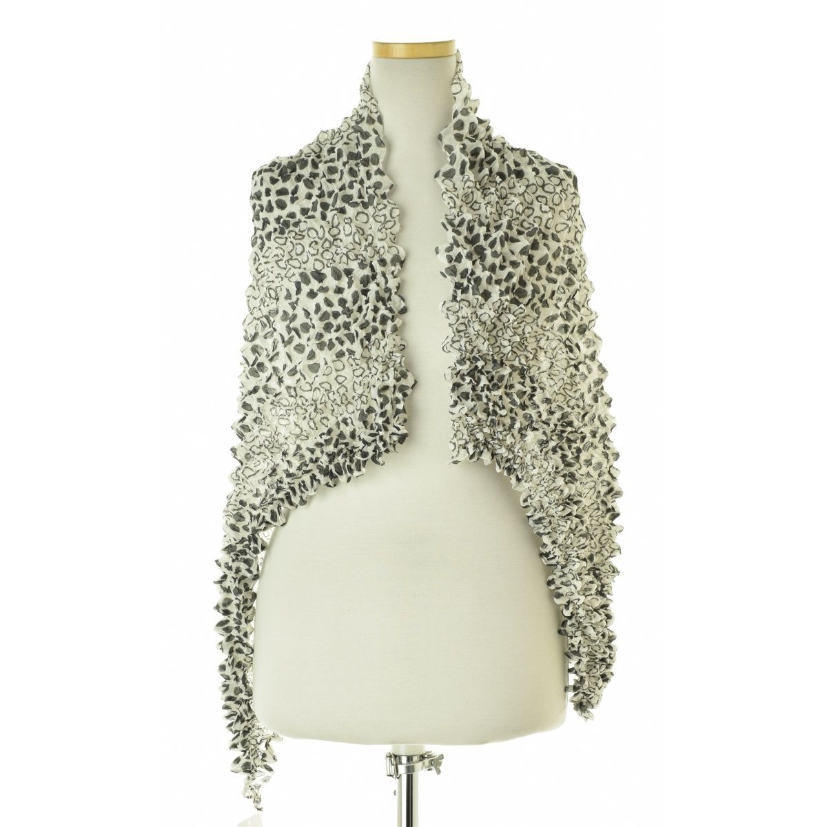 ISSEYMIYAKE】archive トゲプリーツ ドットストール - メルカリ