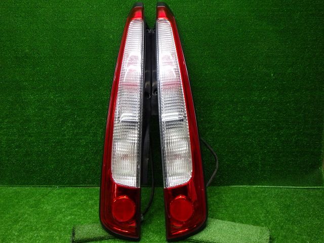 ダイハツ L900S L910S ムーヴカスタム テールレンズ 左右 4939 250501022