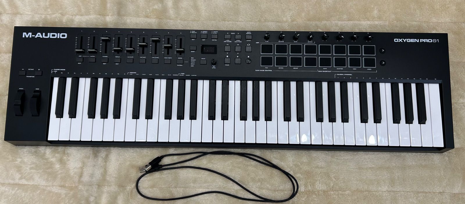 M-AUDIO OXYGEN PRO61 MIDIキーボードコントローラー