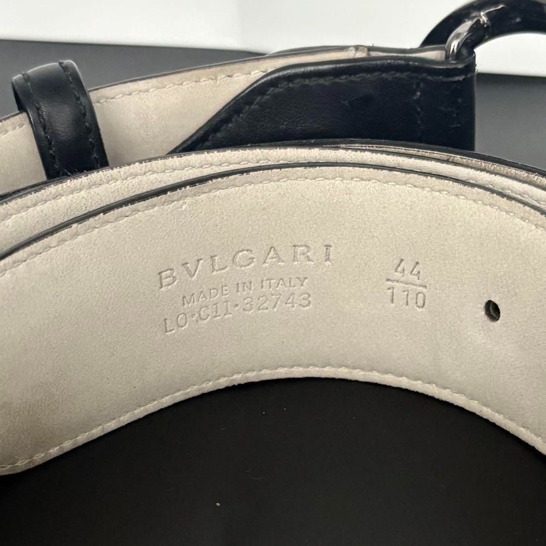 ロゴマニア レザー