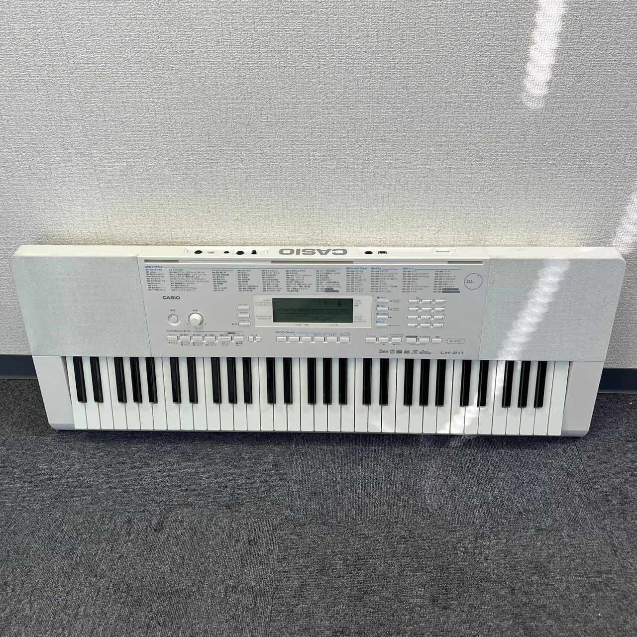 CASIO】電子ピアノ61鍵盤 LK-211 - メルカリ