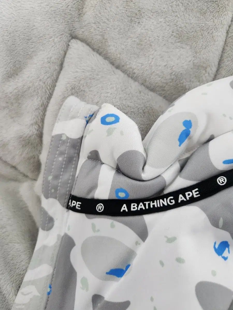 A BATHING APE(アベイシングエイプ) スペース カモフラ ベスト BAPE