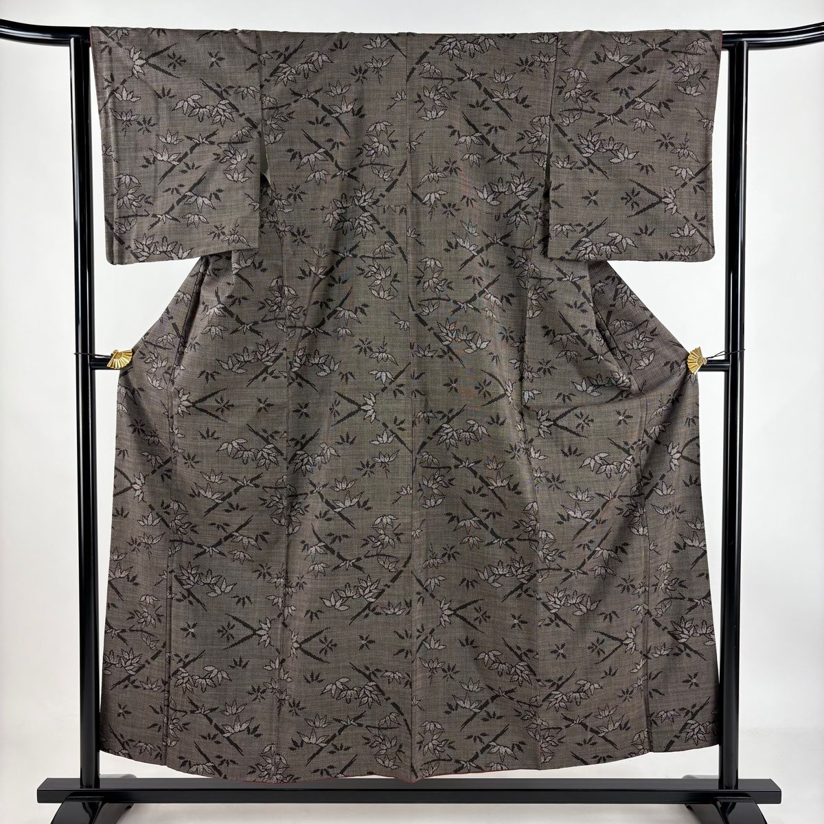 大島紬 身丈153.5cm 裄丈61.5cm S 袷 純泥染 証紙あり 流水 焦茶色 正絹 美品 秀品 中古 紬 身丈153cm 裄丈62cm S 袷 華文 幾何学模様 焦茶色 正絹 秀