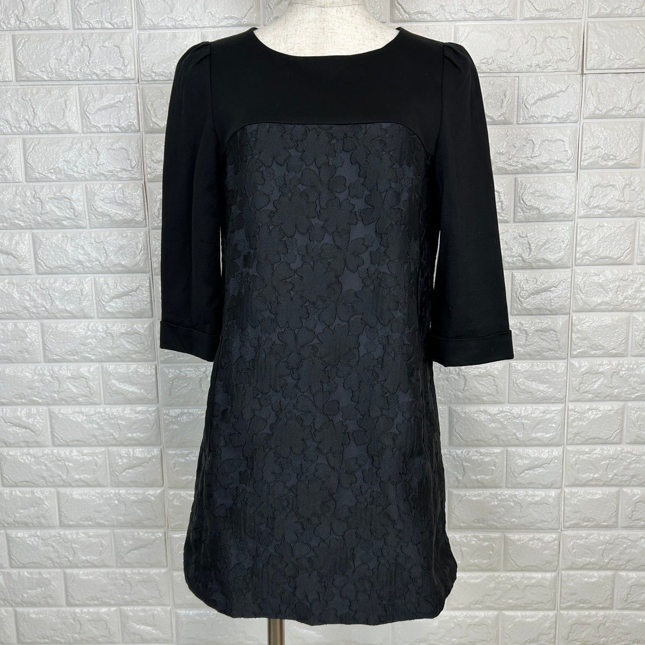 TO BE CHIC トゥー ビー シック 40 ブラック レース切替 ミディ丈 