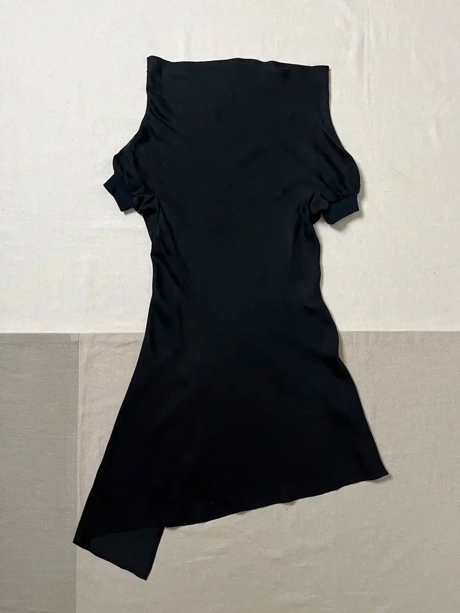 よーじやまもと ノワール アシメントリー オフショルダー ワンピース yohji yamamoto