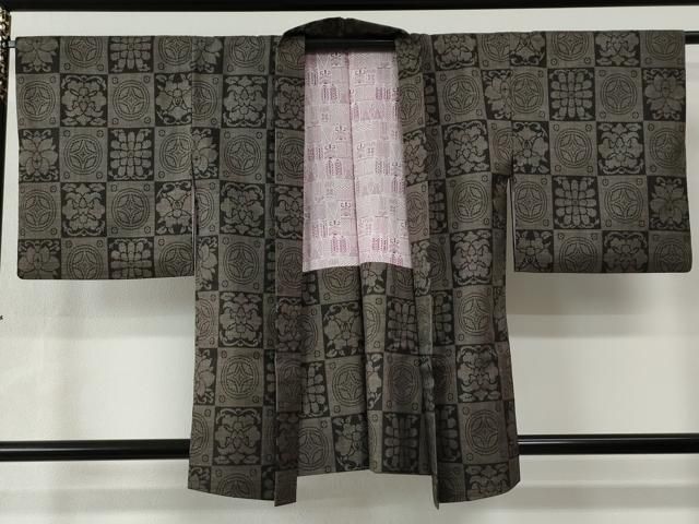 平和屋着物○本場大島紬 アンサンブル 7マルキ 市松花唐草文 正絹 逸品