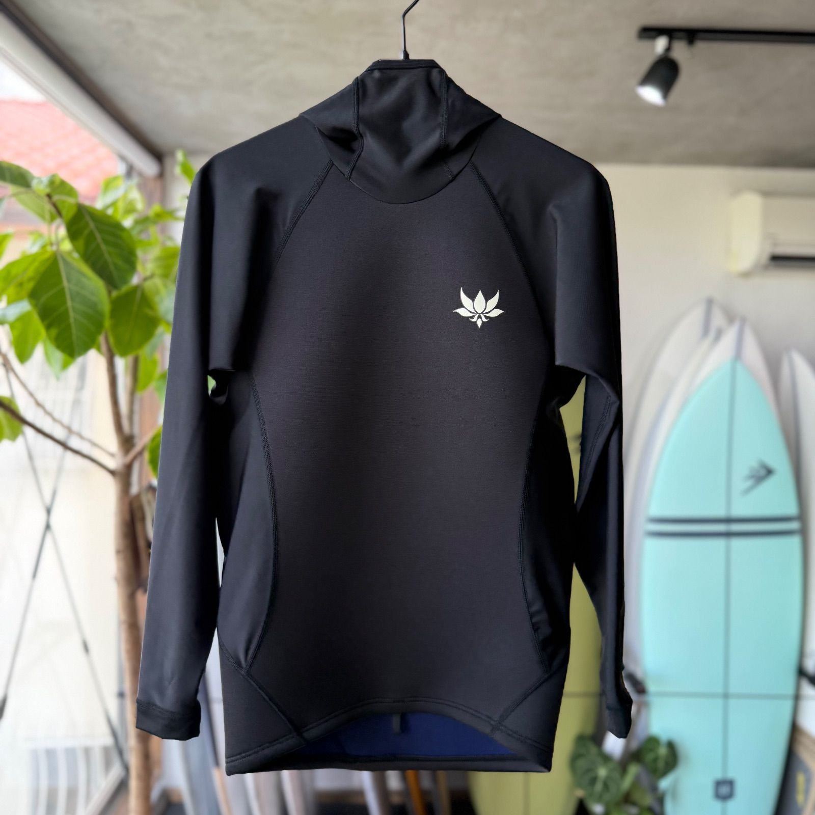 ♥ サーフィン ウエットスーツ フード付きタッパー SSモデル AXXE AXXEClassic アックスクラシック MEN XL 1.5mm 日本製