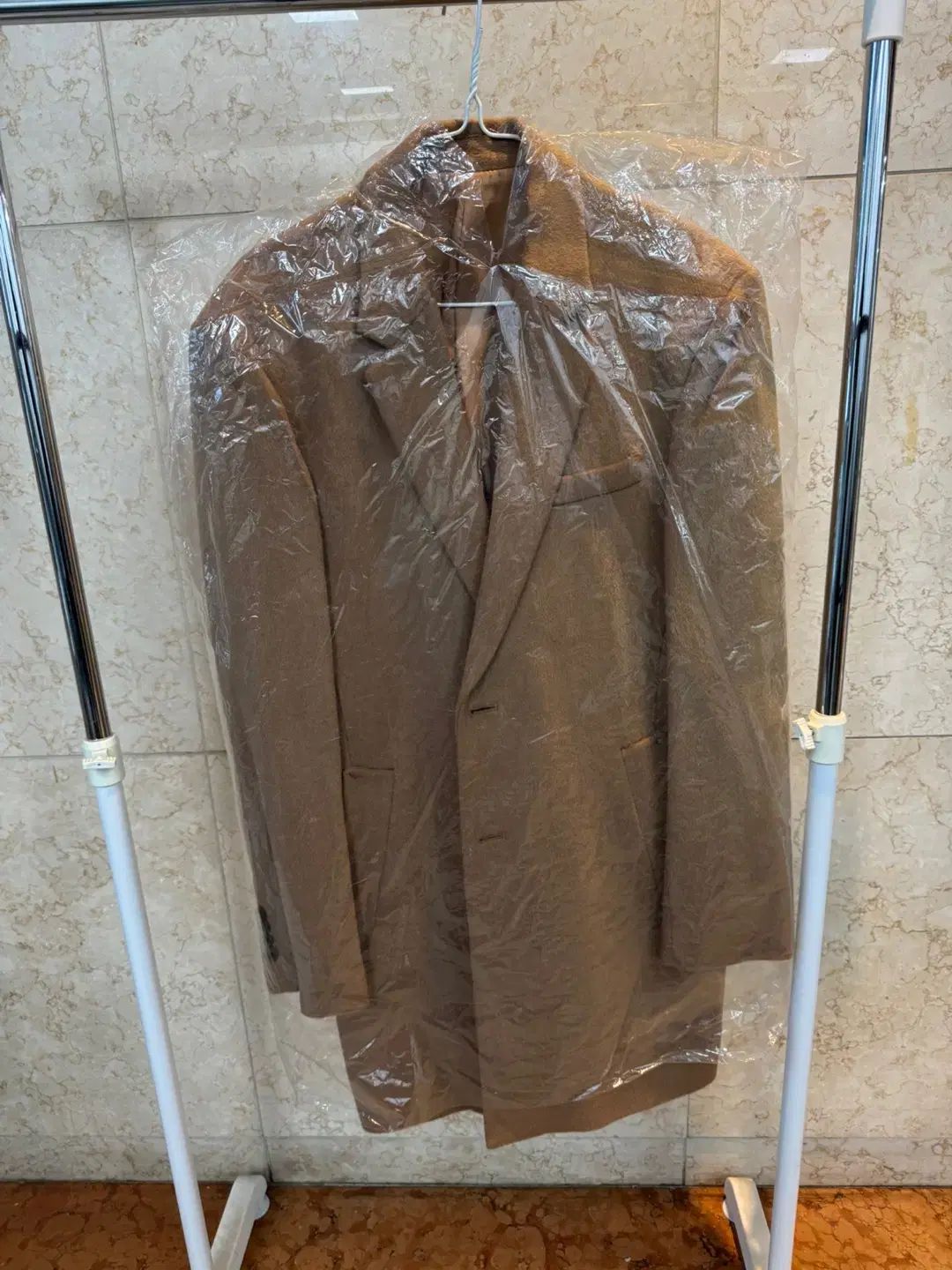 BOZZALLA ＆ LESNA ウールコート 出品
