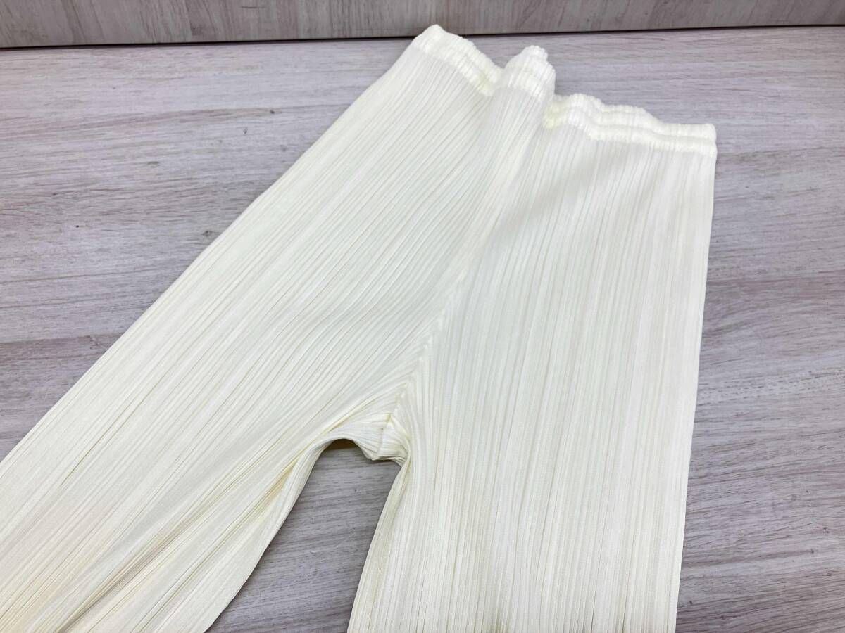 PLEATS PLEASE パンツ イッセイ ミヤケ サイズ5 - メルカリ