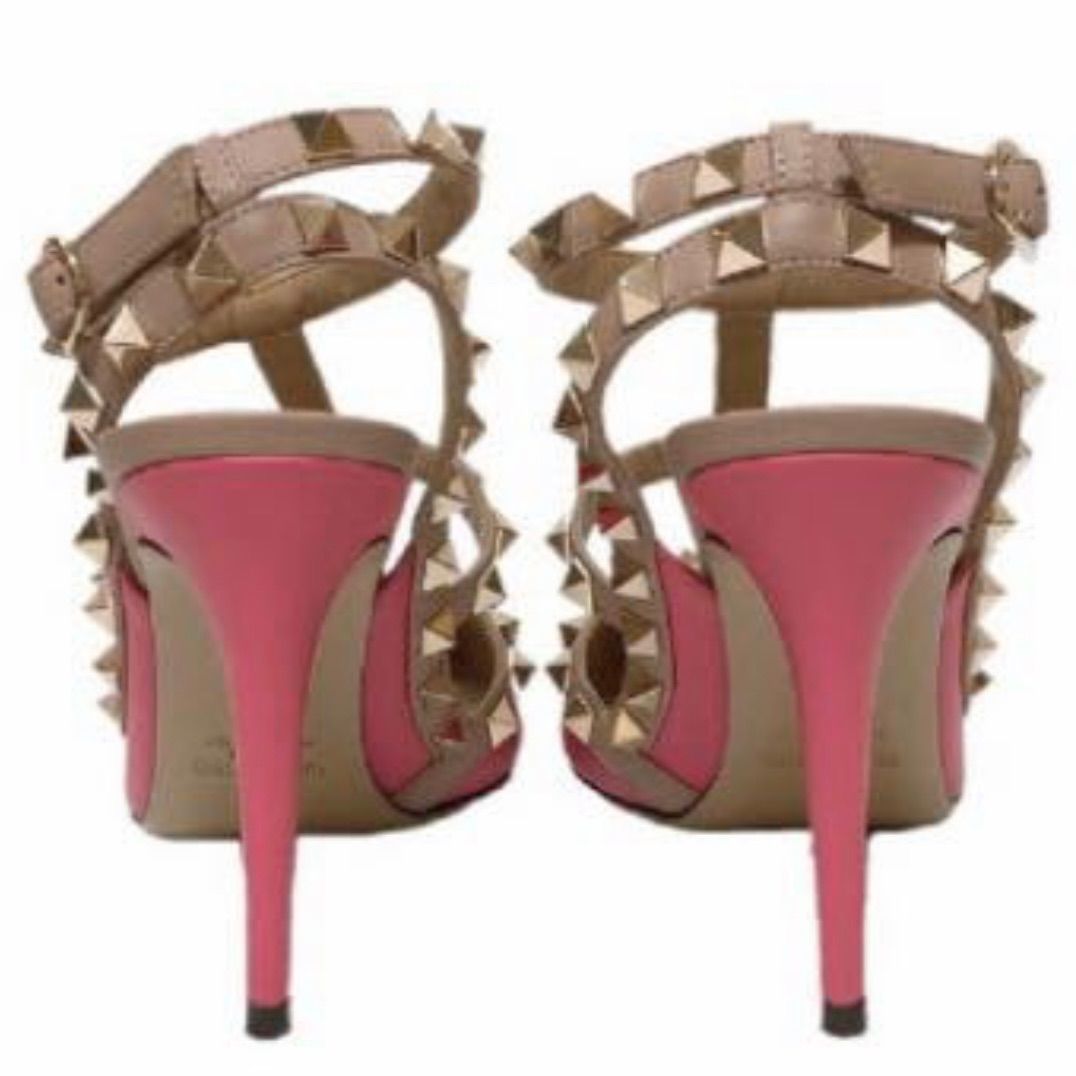 VALENTINO ヴァレンティノ ロックスタッズ ケージド パンプス