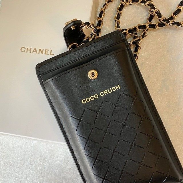 シャネル CHANEL 「COCOCRUSH」 ノベルティ ゴールドココマーク スマホ
