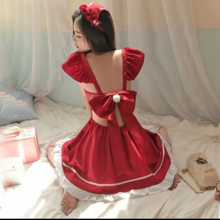 【新作☆新品☆１点限定❗❗】大きなリボン♥️いちごメイド　バレンタイン　コスプレ　メイドカフェ　可愛い　セクシー　萌え　プレゼント　撮影会　イベント　 costume　コスプレ　コスプレイヤー　ドレス　ワンピース