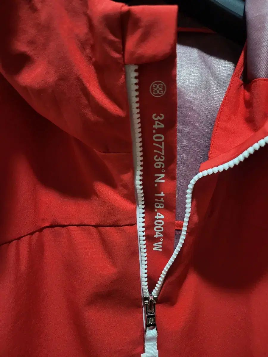 フード付きウインドブレーカー レディース