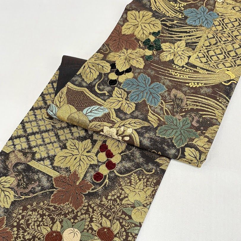 稲穂と米 葡萄唐草